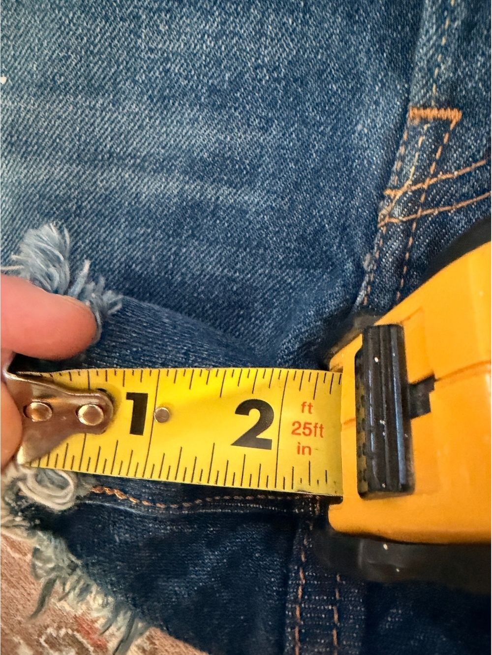 NWT Levi’s cut off shorts - Picture 7 of 7